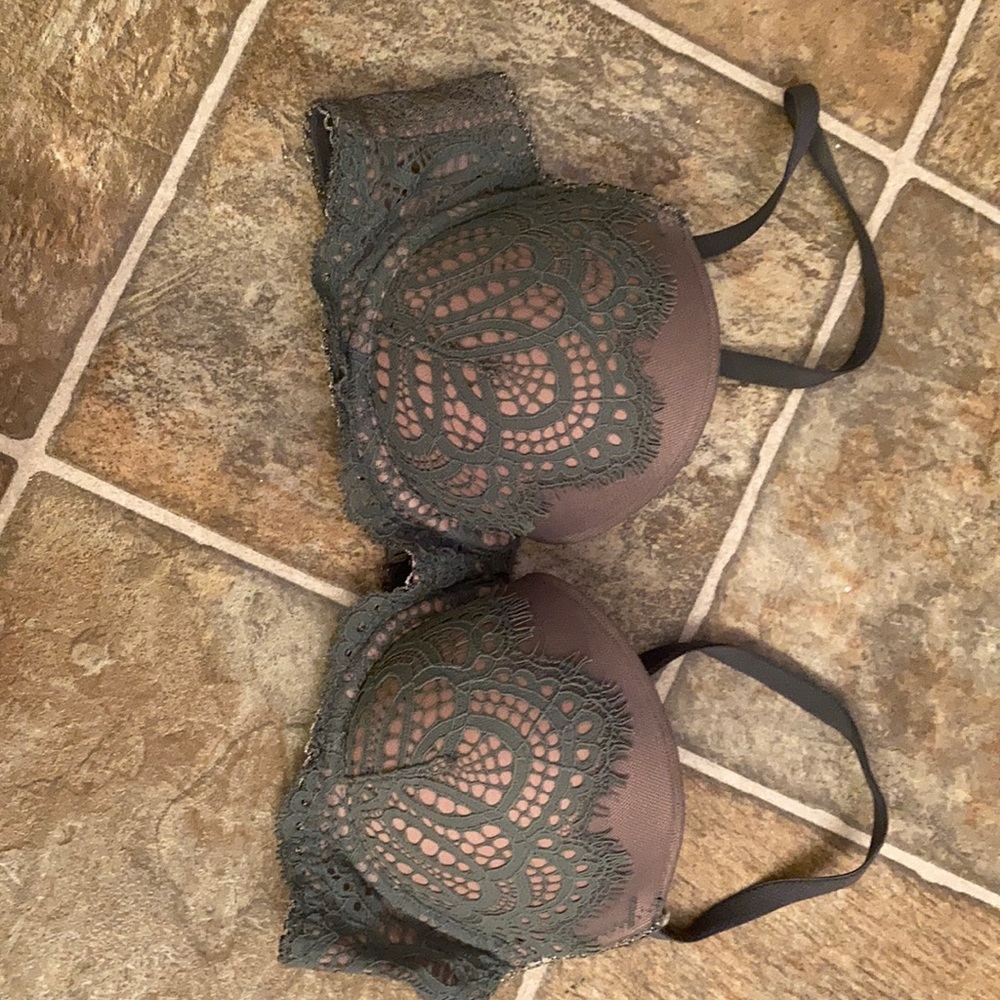 Victoria secrets bra